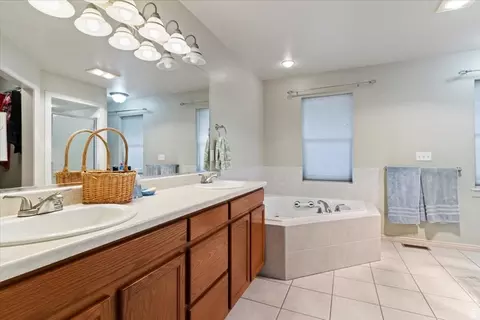 Bath - 259 W 1800 N, Logan, UT 84341 photo 1 of 4