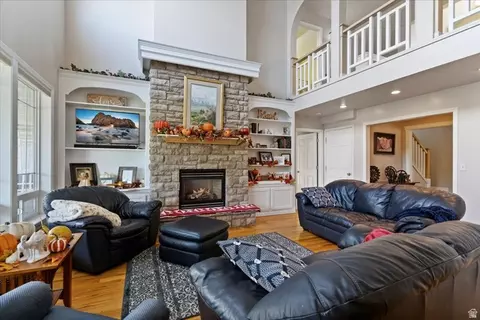 Living - 259 W 1800 N, Logan, UT 84341 photo 3 of 4