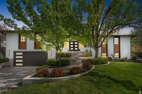 2234 E Willow Brook Way, Sandy, UT 84092