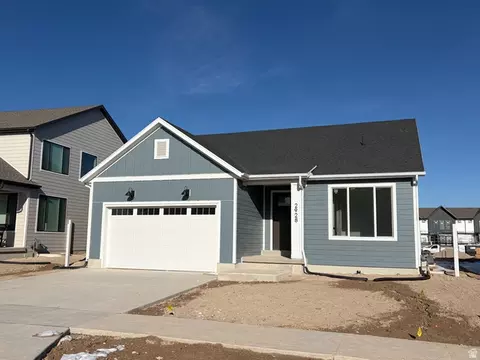 2928 N Kingbird Dr #624, Eagle Mountain, UT 84005