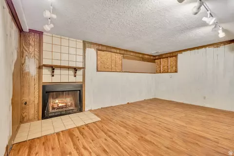 Living - 5947 S 620 E, Murray, UT 84107 photo 5 of 5