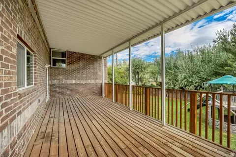 Exterior - 5947 S 620 E, Murray, UT 84107 photo 3 of 7