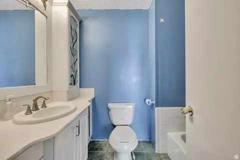 Bath - 5947 S 620 E, Murray, UT 84107 photo 2 of 3