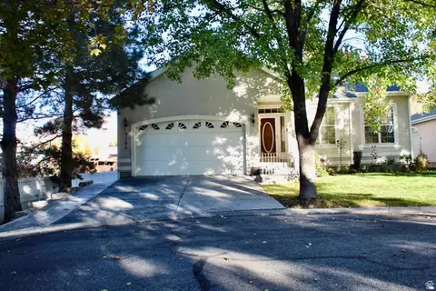 7309 S Union Village Cir, Midvale, UT 84047