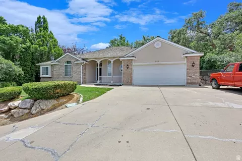 889 E Ben Lomond Ave S, South Ogden, UT 84403