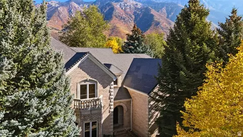 1 Pepperwood Pointe, Sandy, UT 84092