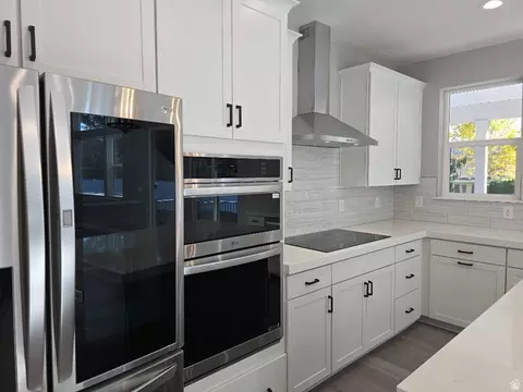 Kitchen - 6849 S Jefferson St, Murray, UT 84107 photo 3 of 4