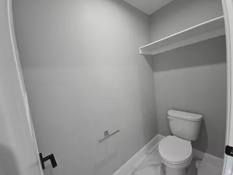 Bath - 6849 S Jefferson St, Murray, UT 84107 photo 8 of 10