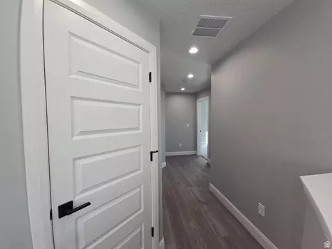 Entry Way - 6849 S Jefferson St, Murray, UT 84107 photo 9 of 11