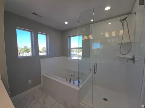 Bath - 6849 S Jefferson St, Murray, UT 84107 photo 6 of 10