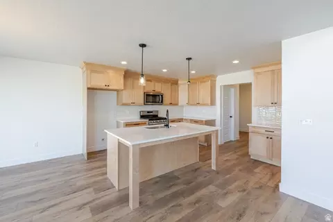 Kitchen - 4442 N Castle Rd #125, Eagle Mountain, UT 84005 photo 1 of 2