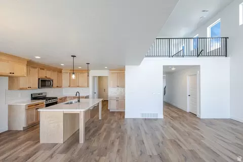 Entry Way - 4442 N Castle Rd #125, Eagle Mountain, UT 84005 photo 1 of 2