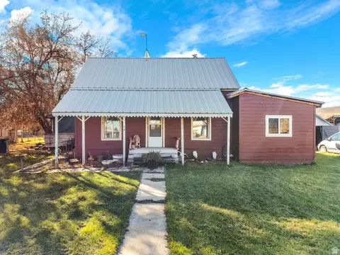 59 W 1st S S S, Paris, ID 83261