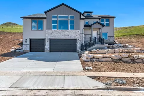 702 Oakridge Dr #701, Tooele, UT 84074