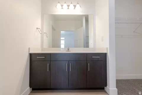 Bath - 693 W 4500 S #O101, Mapleton, UT 84664 photo 2 of 2