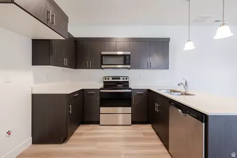 Kitchen - 693 W 4500 S #O101, Mapleton, UT 84664 photo 1 of 3