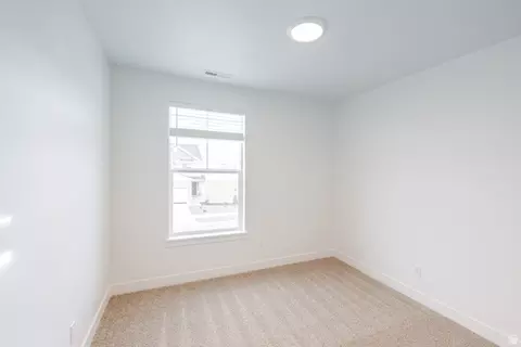 Bedroom - 693 W 4500 S #O202, Mapleton, UT 84664 photo 1 of 3