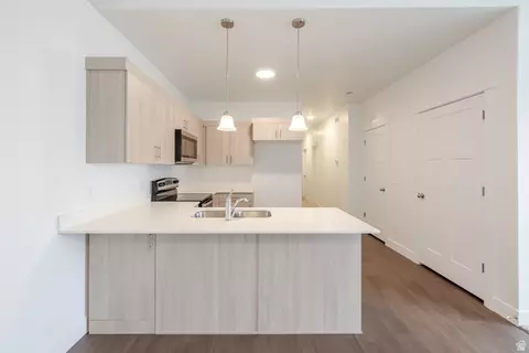 Kitchen - 693 W 4500 S #O302, Mapleton, UT 84664 photo 3 of 3