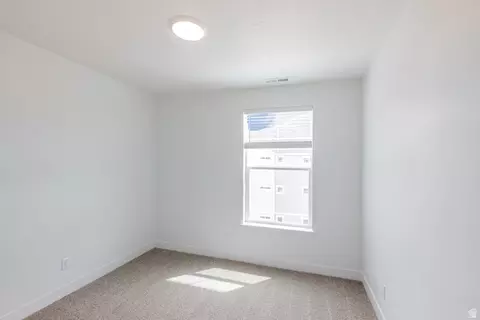 Bedroom - 693 W 4500 S #O304, Mapleton, UT 84664 photo 1 of 3