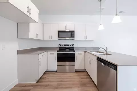 Kitchen - 693 W 4500 S #O304, Mapleton, UT 84664 photo 1 of 3