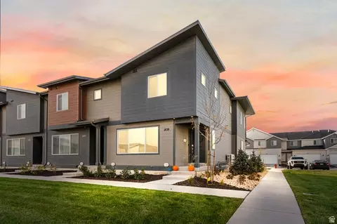 1839 Rainbow Bridge Dr #3129, Eagle Mountain, UT 84005