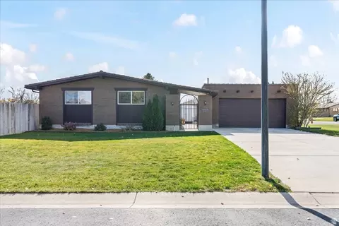 2883 W Janalee Dr, West Jordan, UT 84088