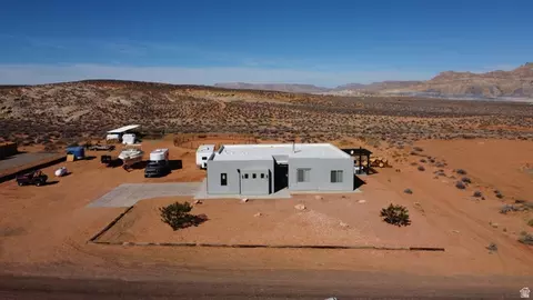 665 S Shelter Dr, Big Water, UT 84741
