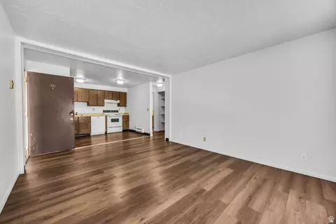 Living - 370 Aria Blvd E, Wendover, UT 84083 photo 3 of 7