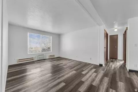 Living - 370 Aria Blvd E, Wendover, UT 84083 photo 5 of 7