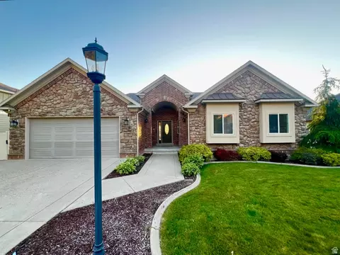 1211 Grandview Dr, Providence, UT 84332