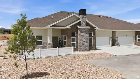 1497 N Saratoga View Ln #B, Saratoga Springs, UT 84045