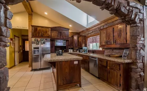 Kitchen - 320 S 500 E, Mount Pleasant, UT 84647 photo 1 of 2