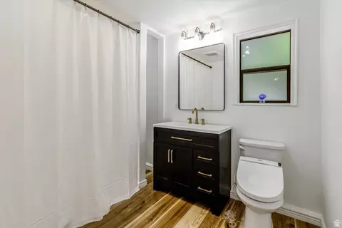 Bath - 1417 E 700 S, Provo, UT 84606 photo 2 of 3
