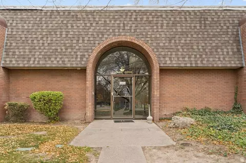 24 W Lester Ave #C11, Murray, UT 84107