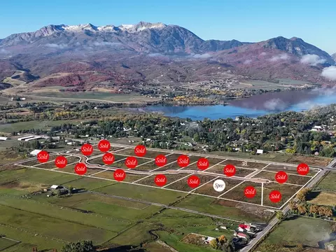 249 S 7900 E #18, Huntsville, UT 84317