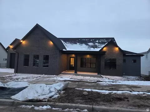 68 E Talisman Ave #185, Lehi, UT 84048