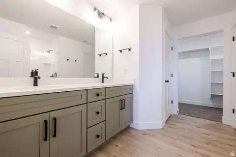 Bath - 4752 S Heartwood Rd #433, Mapleton, UT 84664 photo 1 of 2