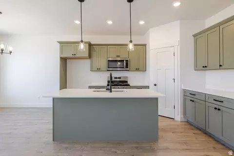 Kitchen - 4752 S Heartwood Rd #433, Mapleton, UT 84664 photo 1 of 4