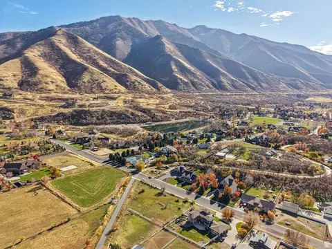 1377 E Maple St, Mapleton, UT 84664 photo 14