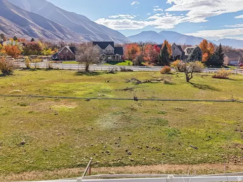 1377 E Maple St, Mapleton, UT 84664 photo 11