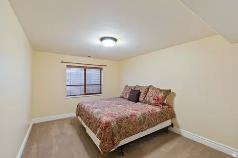 Bedroom - 330 W Paradiso Ln, Centerville, UT 84014 photo 3 of 3
