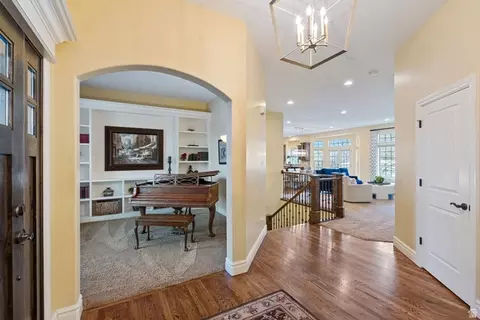Entry Way - 330 W Paradiso Ln, Centerville, UT 84014 photo 1 of 2