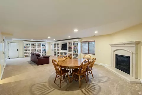 Living - 330 W Paradiso Ln, Centerville, UT 84014 photo 2 of 2