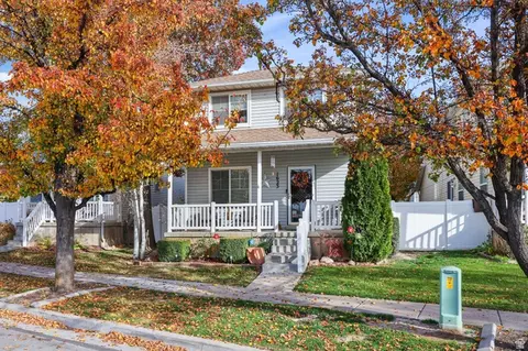 1623 S 925 W, Woods Cross, UT 84087