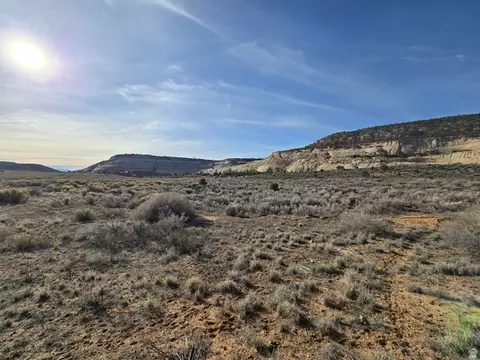 1049 Highway 12, Boulder, UT 84716