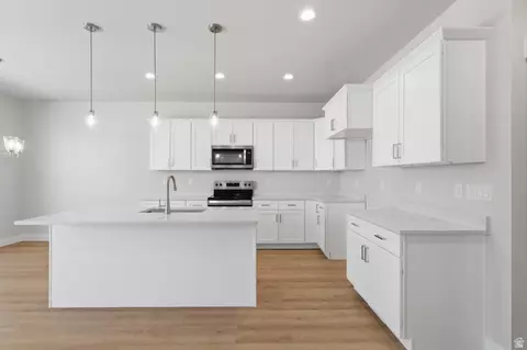 Kitchen - 677 E 800 S St S, Springville, UT 84663 photo 1 of 2