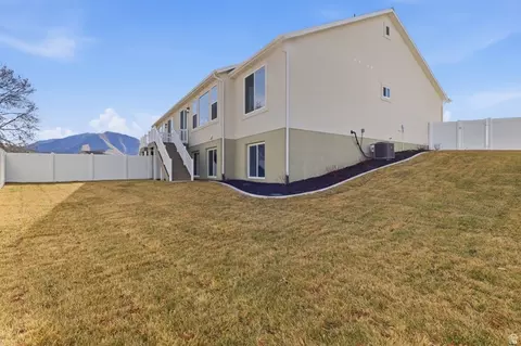 Exterior - 677 E 800 S St S, Springville, UT 84663 photo 3 of 3