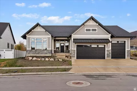 442 W Randys Ct, Farmington, UT 84025