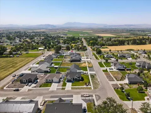 View/Area - 328 E 300 N, Richmond, UT 84333 photo 17 of 18