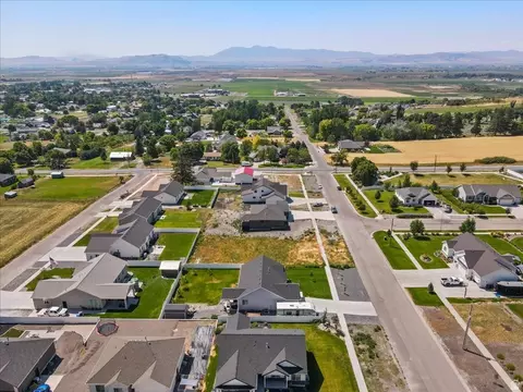 View/Area - 328 E 300 N, Richmond, UT 84333 photo 9 of 18